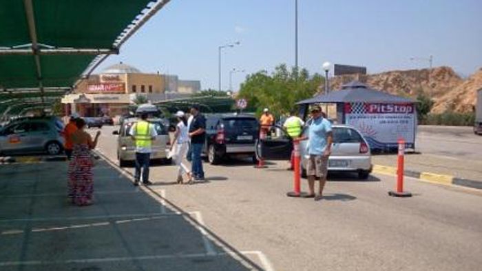 Σε διάστημα 6 ωρών έγιναν φιλικοί έλεγχοι σε 90 οχήματα και 270 οδηγούς και επιβάτες, στο πλαίσιο της δράσης «Pit – Stop για την Οδική Ασφάλεια»
